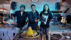 Reuni Kembali AMS Progresive Rock Band dari Bali di BAROC warung music Dalam Perayaan 35 Tahun