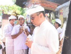 Wali Kota Jaya Negara Hadiri Karya Mecaru Rsi Gana, Melaspas dan Mendem Pedagingan Banjar Tatasan Kaja, Tonja