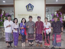 Sekda Wayan Adi Arnawa saat menerima jajaran Indonesia Dwipa Tourism Industry dalam rangka audiensi terkait acara ITTSU