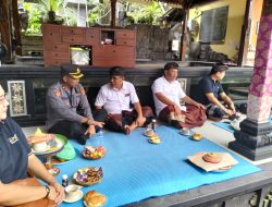 Polsek Denpasar Timur Pengamanan Kunjungan Wakil Walikota dan Camat Ke Korban Bencana Alam
