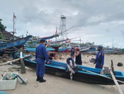 Sambang Kelompok Nelayan Pesisir Pantai Kedonganan, Personel Satpolairud Polresta Denpasar Berikan Imbauan