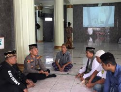 Jumat Curhat Kapolsek Denpasar Utara Sambangi Mesjid Darussalam
