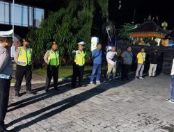 Tekan Kriminalitas,Kapolsek Denpasar Timur (Dentim) Pimpin Apel Opsnal Malam Minggu