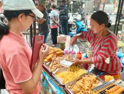 Cegah Jajanan Mengandung Nitrogen Cair, Puskesmas I Denpasar Timur Lakukan Sidak ke Pedagang Car Free Day.