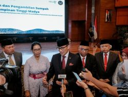 Menparekraf Lantik Pejabat Tinggi Madya di Lingkungan Kemenparekraf/Baparekraf