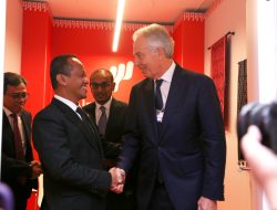 Menteri Bahlil Bahas Potensi Kolaborasi Realisasi Investasi di Indonesia Dengan Tony Blair