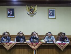 Wabup Ketut Suiasa saat Rapat Koordinasi dan Penandatanganan kesepakatan bersama dalam penanggulangan penyakit AIDS, Tuberkulosis dan Malaria