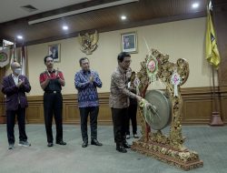 Sekda Wayan Adi Arnawa membuka Seminar dan Pelantikan Bapena DPD PPNI Kabupaten Badung periode tahun 2023-2026