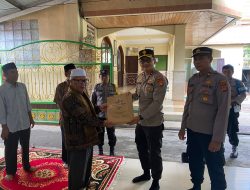 Sambang di Hari Kamis, Kapolsek Densel Kunjungi Musholla Fastabiqul Khoirot