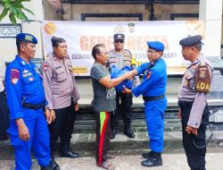 Dukung Geber Resta Polsek Kuta Kunjungi Warga Kurang Mampu Berikan Paket Sembako