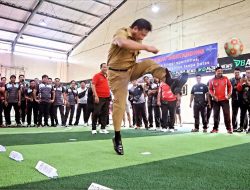 Meriahkan Hut Ke 235 Tahun Kota DenpasarSekda Alit Wiradana Buka Turnamen Futsal Antar OPD