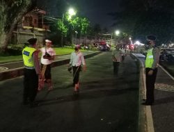 Personil Polsek Denpasar Timur (Dentim) Melakukan PengamananPerayaan Rahina Tumpek Krulut