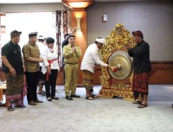 Sekda Alit Wiradana Buka Seminar Nasional Sambut HUT Kota Denpasar ke-235