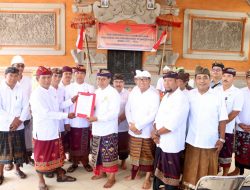 Wawali Arya Wibawa Hadiri Pengukuhan Prajuru Desa Adat Padangsambian Periode 2023 – 2028