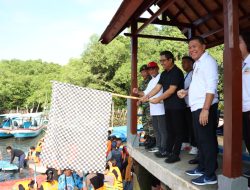 Ajak Siswa Peduli Pelestarian Habitat Laut, Wawali Arya Wibawa Buka Lomba Susur Mangrove Menyambut HUT Kota Denpasar ke 235.
