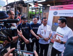 Sandiaga Uno Dorong Pelaku UMKM Balige Toba Tingkatkan Kualitas Lewat Inovasi, Adaptasi, dan Kolaborasi