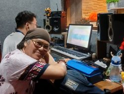 Pohon Praksok di Puri Kertasura menjadi Inspirasi lagu buat Band Kamalasana.