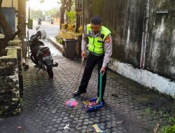 Program Unggulan Gertak Selasih Personil Polsek Kuta Ciptakan Lingkungan Kerja Bersih Serta Nyaman