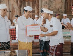 Sekda Adi Arnawa Hadiri Karya Melaspas di Pura Dalem Bagendra Penarungan Mengwi