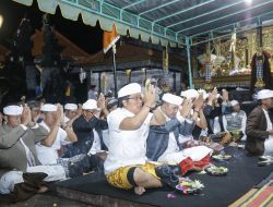 Bupati Giri Prasta hadiri Upacara Melaspas di Pura Dalem Desa Adat Batunya Tabanan