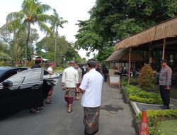 Polsek ( Dentim ) Melaksanakan Pengamanan Kegiatan Penutupan Bulan Bahasa Bali V Tahun 2023