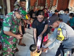 Mencegah Terjadinya Stunting, Bhabinkamtibmas Polsek Denpasar Barat Dampingi Tim Posyandu