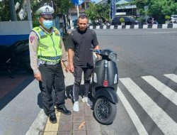 Sehari Polresta Denpasar Tilang Puluhan WNA Yang Melanggar Lalulintas