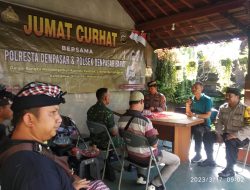 Cairkan Keluh Kesah Warga, Kapolsek Denpasar Barat Laksanakan Jumat Curhat Di Kantor Lurah Dauh Puri