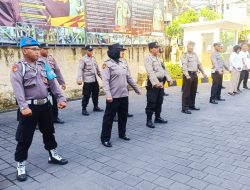 Dukung Program Unggulan Cerdas Tangkas, Pawas Polsek Kuta Berikan Pelatihan Kemampuan Bela Diri Polri
