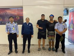 TINDAK TEGAS WNA NAKAL, IMIGRASI NGURAH RAI DEPORTASI 4 WNA YANG LANGGAR ATURAN KEIMIGRASIAN