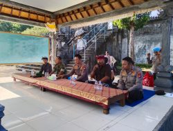 Dua Pejabat Otoritas Pengamanan Di Buleleng Silahturahmi Ke Desa Sumberkelampok, Beri Kesejukan