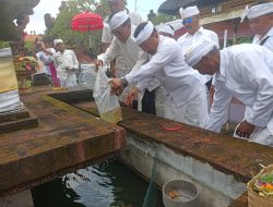 Pemkot Denpasar Gelar Persembahyangan di Pura Agung Lokanatha Lumintang Denpasar