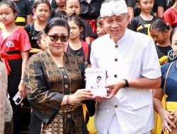 Ny. Putri Koster Semangati Anak-Anak dalam Berkesenian