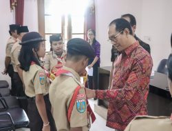 Wabup Suiasa Lepas Kontingen LT-4 Kwarcab Badung Motivasi Peserta Tunjukkan Semangat Wirang dan Jengah