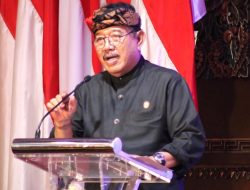 Wagub Cok Ace Ajak Para Penerima Beasiswa BI kelak Membangun Indonesia Khususnya Bali