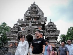 Sandiaga Uno mengimbau masyarakat saat libur lebaran berwisata di Indonesia aja