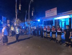 Polsek Densel Patroli Bersama Sipandu Beradat, Pastikan Keamanan Rumah Warga Yang Ditinggal Mudik