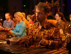 Gamelan Bali yang diminati mahasiswa mancanegara dan Sejarahnya.