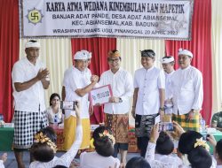 Sekda Adi Arnawa Hadiri Upacara Karya Atma Wedana di Abiansemal