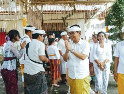 Sekda Adi Arnawa hadir Pediksan Ida Bagus Anom Sudira dan Ida Ayu Made Darmiati Griya Manik Jumpung 