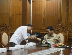 Sekda Wawancara Tiga Calon Dewas PDAM Tirta Mangutama