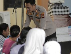 Ratusan Kantong Beras Dibagikan Kapolres Buleleng.