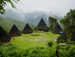 Wamenparekraf Kagum Dengan Keindahan Desa Wae Rebo, Manggarai Barat, NTT