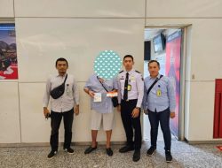 KEASYIKAN BERLIBUR HINGGA OVERSTAY, IMIGRASI NGURAH RAI DEPORTASI 1 WNA AUSTRALIA
