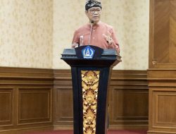 Wabup Suiasa membuka pelaksanaan Bimtek Peningkatan Kapasitas dan Kompetensi 