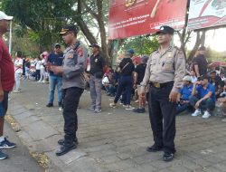 Personil Polsek Dentim Amankan Kegiatan Fun Walk 5K Hari BPR-BPRS Nasional