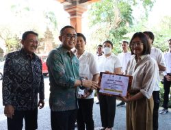 Walikota Jaya Negara Melepas Program Angkatan Pertama Sister City Denpasar- Darwin