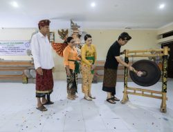 Sekda Adi Arnawa membuka lomba Mesanti Lansia Werdha Priyamitra dengan urutan Hari Lanjut Usia Nasional Ke-27 tahun 2023