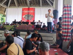 Sekda Adi Arnawa Buka Turnamen Ceki di Desa Mekar Bhuwana