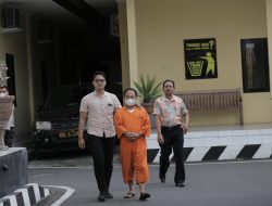 Berawal Dari Status Di WhatsApp Korban Akhirnya Mengalami Pelecehan Seksual Secara Fisik Dari Oknum Dosen.
